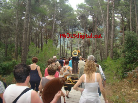 Un centenar de persones han participat en la romeria